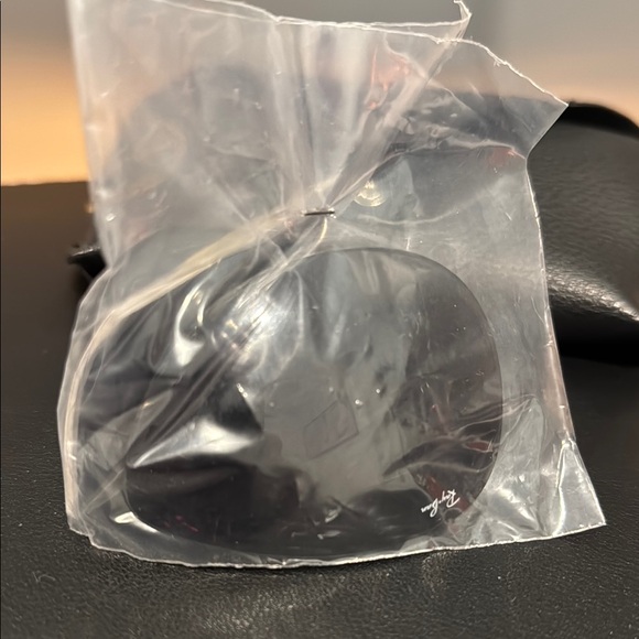 Ray-Ban Aviator Sunglasses - Picture 6 of 6